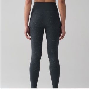 Like new lululemon athletica free to flow leggings